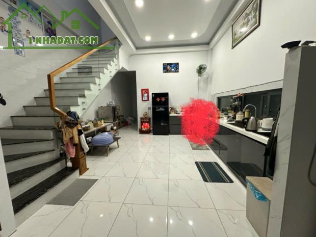 ""CHÍNH CHỦ CHO THUÊ NHÀ NGUYÊN CĂN TẠI KHU VỰC LONG THẠCH MỸ - QUẬN 9 - TP HỒ CHÍ MINH - 2
