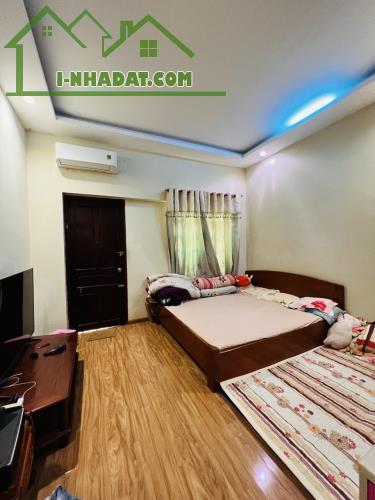 Ngộp Lạc Long Quân - 4x11m- HXH thông 2 tầng Khu Bầu Cát - 1