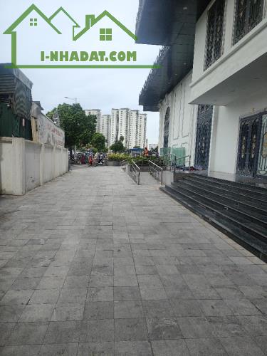 Nhà đẹp Nam Từ Liêm - Toà CT1B Iris Garden 30 Trần Hữu Dực
