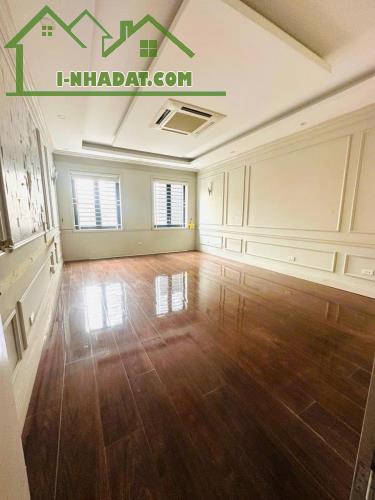 SIÊU HIẾM !!! NHÀ MẶT NGÕ LINH LANG 100M 7 TẦNG THANG MÁY MT 4.5M GIÁ 48.5 TỶ 0336212066 - 2