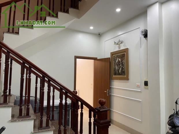 🏡 BÁN TÒA DÒNG TIỀN PHỐ THÁI HÀ – THU 45TR/TH - 61M² – 9 PHÒNG - GIÁ 12.5 TỶ - 4