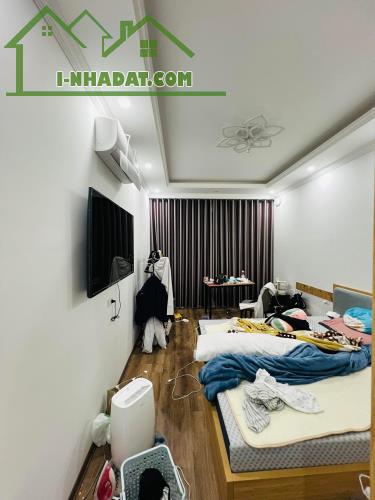 BÁN NHÀ NGUYỄN NGỌC VŨ – 35M², 5 TẦNG, NHÀ MỚI ĐẸP – CÁCH Ô TÔ 5M – 7.6 TỶ