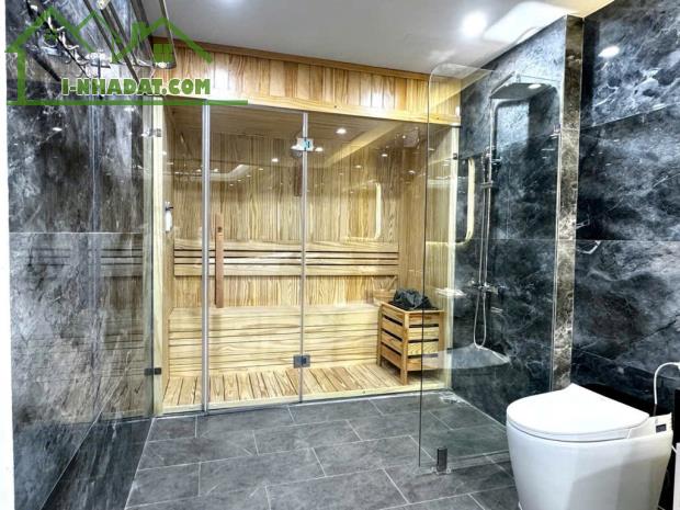 TUYỆT TÁC HẠNG SANG 5* PHỐ NGỌC LÂM 105M, 7T, MT6M, LÔ GÓC, THANG MÁY, BỂ BƠI VÔ CỰC.