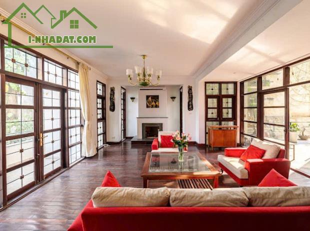 Cho Thuê Biệt Thự Sân Vườn,Bể Bơi tại NGỌC THỤY ,dt 500m giá 87tr - 1