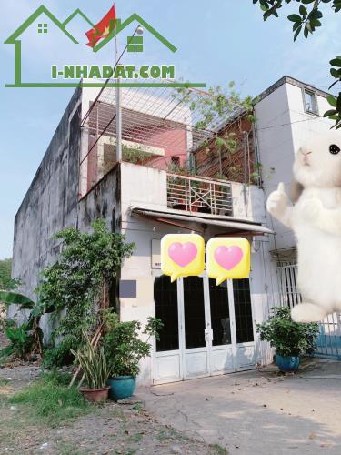 Bán nhà mt D4 thụt ngay Phần Mềm Quang Trung 106m2-2tang QL1A QUẬN 12 - 4 tỷ nhỉnh