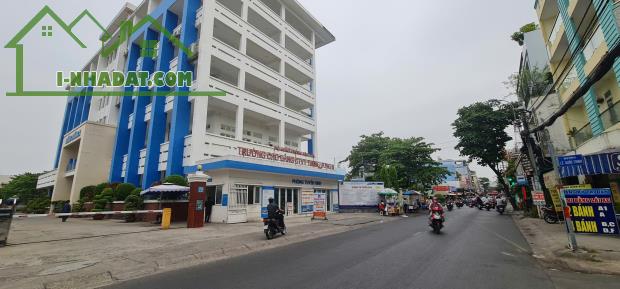 Cho thuê nhà Mặt Tiền Lê Thúc Hoạch 90m² - GẦN TRƯỜNG CAO ĐẲNG - 1