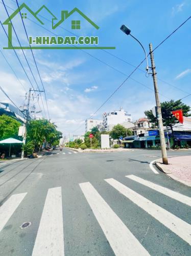 🏡 NHÀ MẶT TIỀN ĐƯỜNG 30M, HIỀN VƯƠNG, TÂN PHÚ 68M2. KINH DOANH CỰC ĐỈNH. GIÁ CHỈ  8.9 TỶ