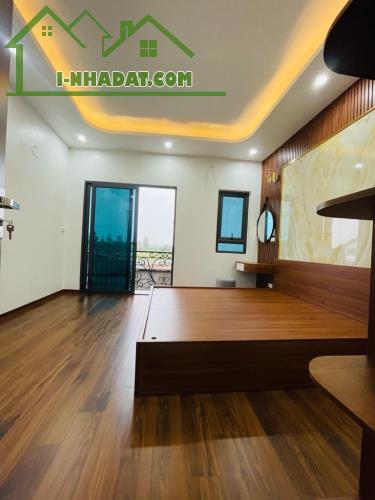 Siêu đỉnh lô góc –  VF3 vào nhà – Thang máy. Ngõ 318 Ngọc Trì, Thạch bàn – 54 m2 – 8,x tỷ - 1