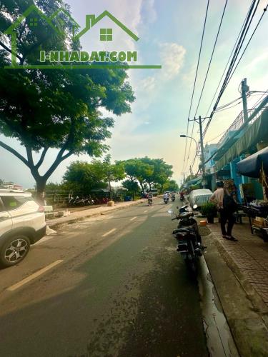 Bán gấp nhà đẹp lung linh ở ngay Lưu Hữu Phước, xe hơi ngủ nhà, 100m2, 7PN, SHR, nhỉnh 7tỷ