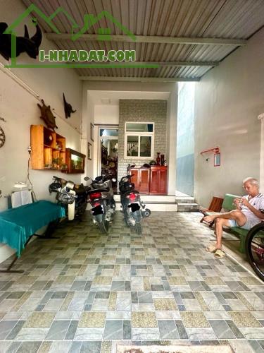 Bán gấp nhà đẹp lung linh ở ngay Lưu Hữu Phước, xe hơi ngủ nhà, 100m2, 7PN, SHR, nhỉnh 7tỷ - 1