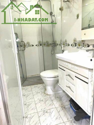 +1 Nhà Mễ Trì Thượng, diện tích 70 m2, 5 tầng, mặt tiền 5.4 m