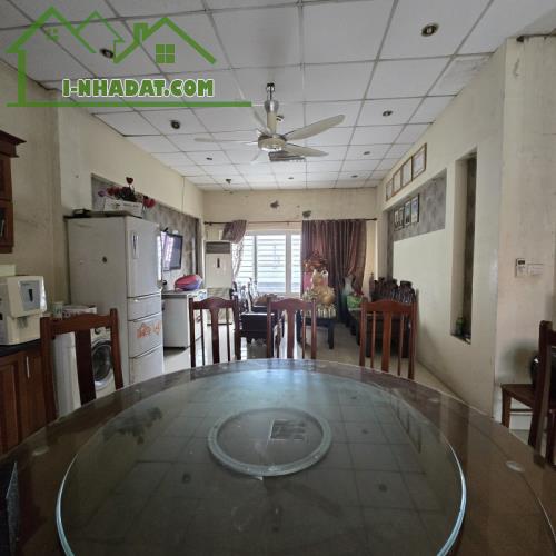 Mặt phố, vỉa hè rộng, giá cực rẻ phố Trường Chinh, Đống Đa. 0911554873. - 2