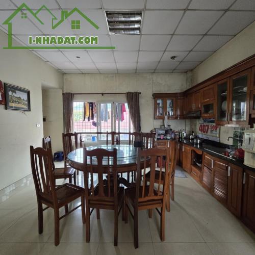 Mặt phố, vỉa hè rộng, giá cực rẻ phố Trường Chinh, Đống Đa. 0911554873.