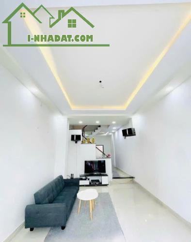 NHÀ 2 TẦNG BTCT - HXH ÂU DƯƠNG LÂN - 4,1X13,5M - 15TR/THÁNG - CHỈ 5 TỶ