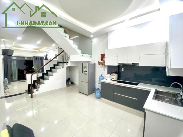 NHÀ 2 TẦNG BTCT - HXH ÂU DƯƠNG LÂN - 4,1X13,5M - 15TR/THÁNG - CHỈ 5 TỶ - 1