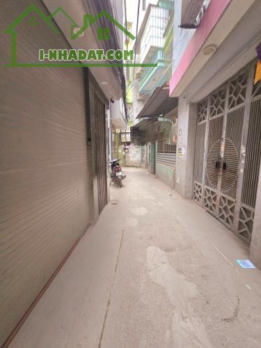 BÁN NHÀ NAM TỪ LIÊM - 2 MẶT THOÁNG - GẦN Ô TÔ - CHƯA ĐẾN 9 TỶ - 2