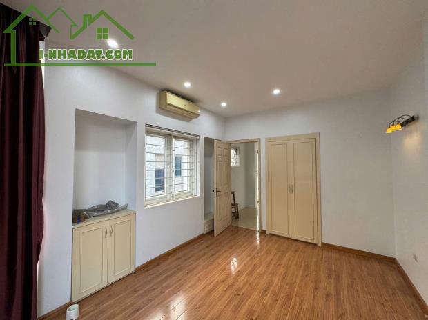🔥💜BÁN NHÀ PHỐ ĐỨC GIANG 43m2x4T CHÀO 9.1 TỶ - LÔ GÓC - Ô TÔ TRÁNH - SÁT PHỐ - 3