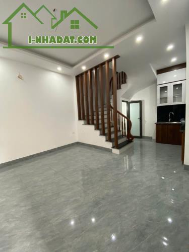 nhà đẹp -  ngọc thụy - ngõ nông  - ở  ngay