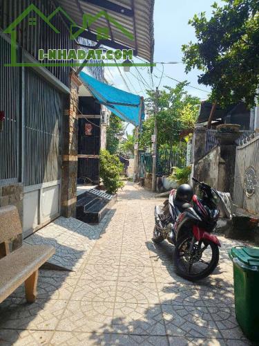 Nhỉnh 5tỷ- Nhà c4 157m2 hẻm ngắn ra MT Lã Xuân Oai,Tăng Nhơn Phú A,Q9