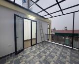 Kính koong - Ngõ Thông -  ô tô đỗ cổng. Phố Ngọc trì, Thạch bàn. Diện tích 31m2 giá 5,x tỷ