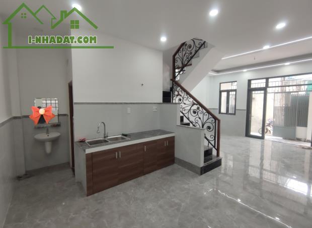 Bán nhà 2 tầng mới. Ngang 5m ko QH 4.4tỷ Phường HBC - 3
