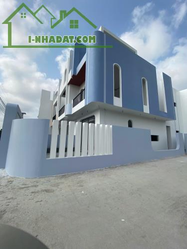 Tài chính 1ty250 sở hữu ngay nhà phố Gốc 2MT, 5.9x21m, SHR, cách chợ Bình Chánh chỉ 10p