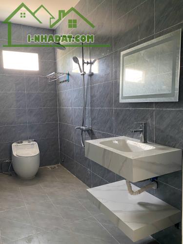 Tài chính 1ty250 sở hữu ngay nhà phố Gốc 2MT, 5.9x21m, SHR, cách chợ Bình Chánh chỉ 10p - 2