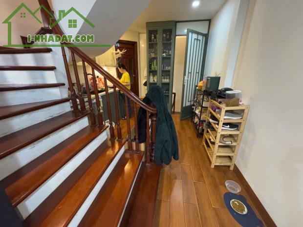 Nhà phố Ngõ Thịnh Quang, 6 tầng, vừa ở vừa cho thuê. Giá chào 7.9t thần tài. - 1