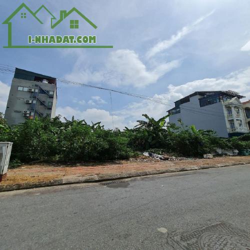 60m2 với mặt tiền gần 5m khu Tái định cư Trâu Quỳ, Gia Lâm, hàng siêu hiếm. Lh 0989894845 - 3