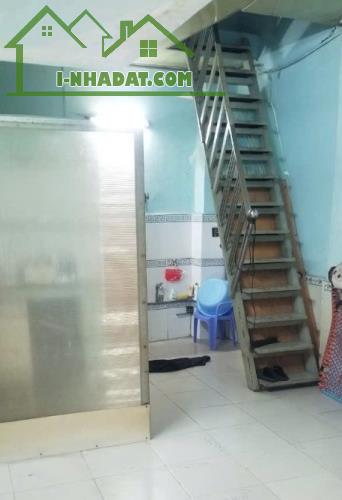 Nhà cấp 4 đầu tư ngõ 158 Trương Định DT 31m2 giá 7,9 tỷ