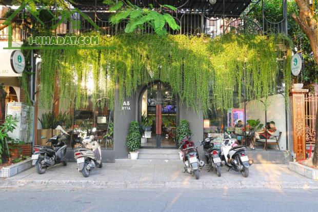 mặt bằng kinh doanh cafe sân vườn quận Hoàn kiếm- Diện tích sd 200m2 - mặt tiền 20m- thông