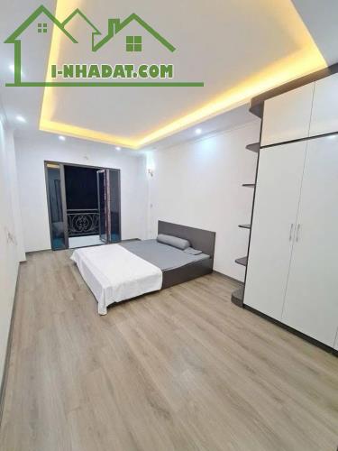 Bán nhà Liên Mạc phân lô 5 tầng mới kính koong, ô tô đỗ cửa- 32m2- 5.3 tỷ - 2