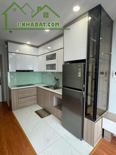 Chị Huyền bán căn 2N+12VS Vinhomes Smart City 64m2, view  hồ công viên trung tâm 4,1 tỷ