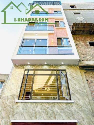 SIÊU XINH - HƠN 6 TỈ - 40M, 6T - PHỐ TRẠM, 3 BƯỚC RA Ô TÔ, GẦN AEON, CẦU VĨNH TUY, PHỐ VIP