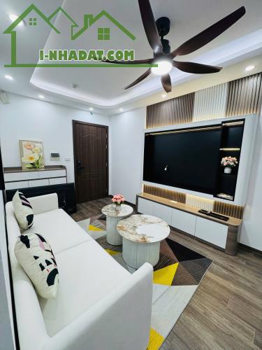 Căn hộ chung cư SỔ ĐỎ - VP5 Linh Đàm - Hoàng Mai dt 64m2 * 2 ngủ full nội thất mới - Giá