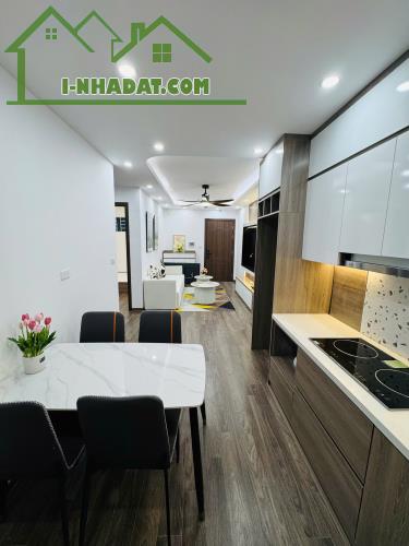 Căn hộ chung cư SỔ ĐỎ - VP5 Linh Đàm - Hoàng Mai dt 64m2 * 2 ngủ full nội thất mới - Giá - 2
