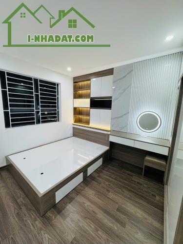 Căn hộ chung cư SỔ ĐỎ - VP5 Linh Đàm - Hoàng Mai dt 64m2 * 2 ngủ full nội thất mới - Giá - 3