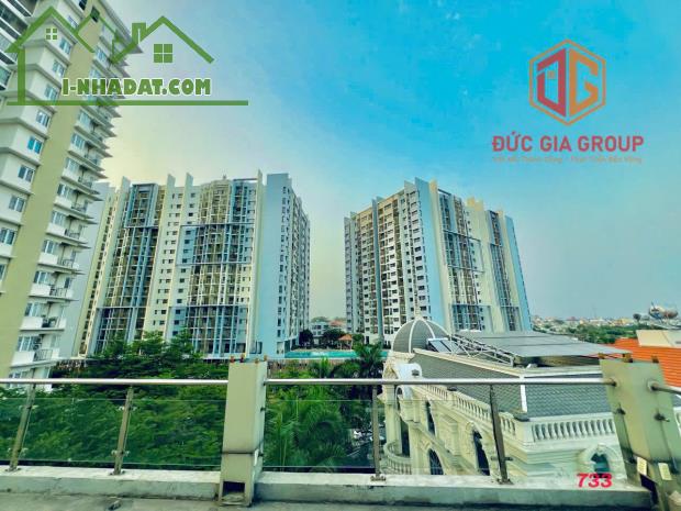 Bán toà nhà góc 2 mặt tiền trục chính khu dân cư D2D sổ hồng hoàn công 750m2 sàn giá 29 tỷ