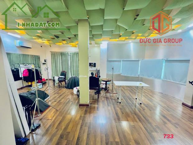 Bán toà nhà góc 2 mặt tiền trục chính khu dân cư D2D sổ hồng hoàn công 750m2 sàn giá 29 tỷ - 4