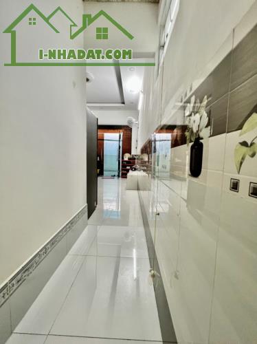 BÁN NHÀ QUẬN 1 HBG 60M2 NGANG GẦN 4M 2 PN SÁT MT VIP Q1 T GẤP BÁN RẦN QUANG KHẢI 5 TỶ. - 1