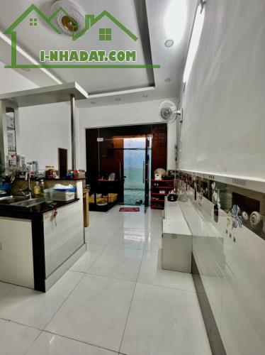 BÁN NHÀ QUẬN 1 HBG 60M2 NGANG GẦN 4M 2 PN SÁT MT VIP Q1 T GẤP BÁN RẦN QUANG KHẢI 5 TỶ. - 3