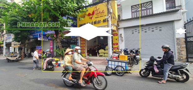 Cho thuê nhà Mặt Tiền CHỢ VẢI SẦM UẤT Phú Thọ Hòa 86m², 3Lầu - 2