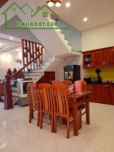 GẤP BÁN NHÀ 3 TẦNG CỰC ĐẸP, DT 120M² NGANG 6M, KIỆT ÔTÔ PHẠM NHƯ XƯƠNG - CHỈ 3.5 TỶ - 3
