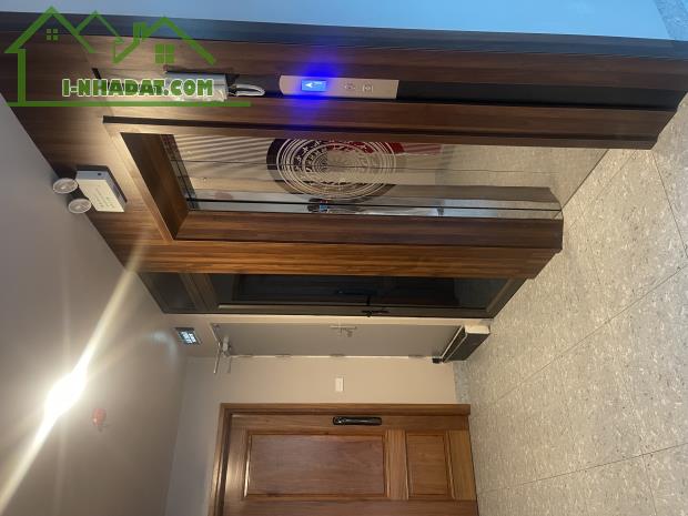 Chính chủ bán nhà Miếu Đầm, thang máy , dòng tiền, 15m ra đường ô tô tránh, full nội thất - 1