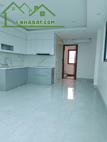 THỤY KHUÊ - MẶT PHỐ - BA THOÁNG VĨNH VIỄN - THANG MÁY XỊN - QUAN XÂY - Ở SƯỚNG - KINH DOAN - 4