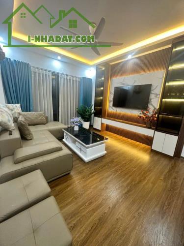 Bán Nhà Mỹ Đình – 70m² x 4 Tầng – 12,5 Tỷ – Tặng Full Nội Thất - 2