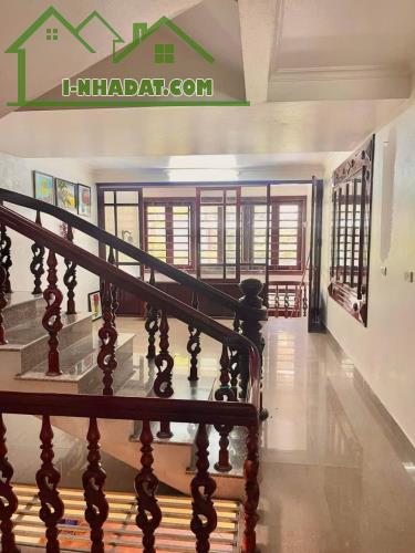 BÁN NHÀ CỘT 3, NGÕ 17- ĐƯỜNG NGUYỄN VĂN CỪ - 2
