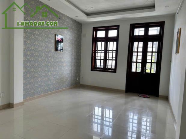 MẶT TIỀN KD 4TẦNG NGUYỄN VĂN QUÁ QUẬN 12,100M2( 4,1 X 24M) - 7 PHÒNG 6WC - NHĨNH 12TỶ TL - 1
