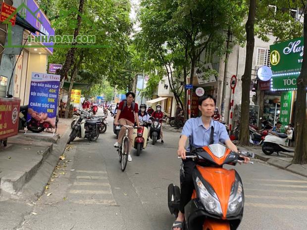 Bán nhà ngõ 298 Ngọc Lâm 53m. 3 tầng, giá chỉ 6.6 tỷ. - 2