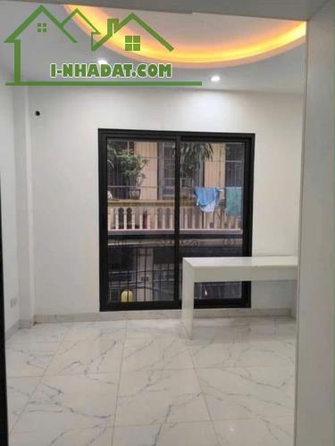 Cực hót  phố Tây Sơn 47m 4 tang 4mt  9.95 tỷ Đống Đa Ô tô lô góc kinh doanh